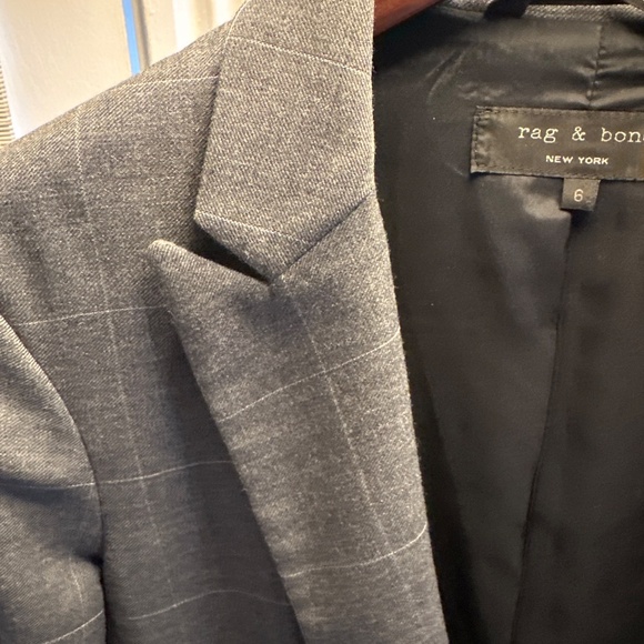 Rag & bone size 6 grey lightweight wool blazer with fine check pattern. - Picture 3 of 3